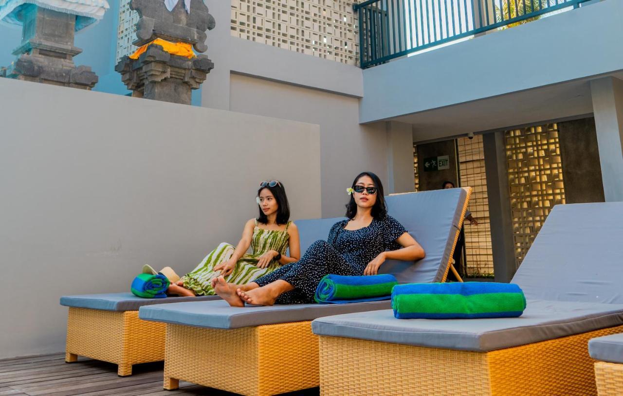 Royal Regantris Trawangan Hotel Gili Trawangan Exterior photo